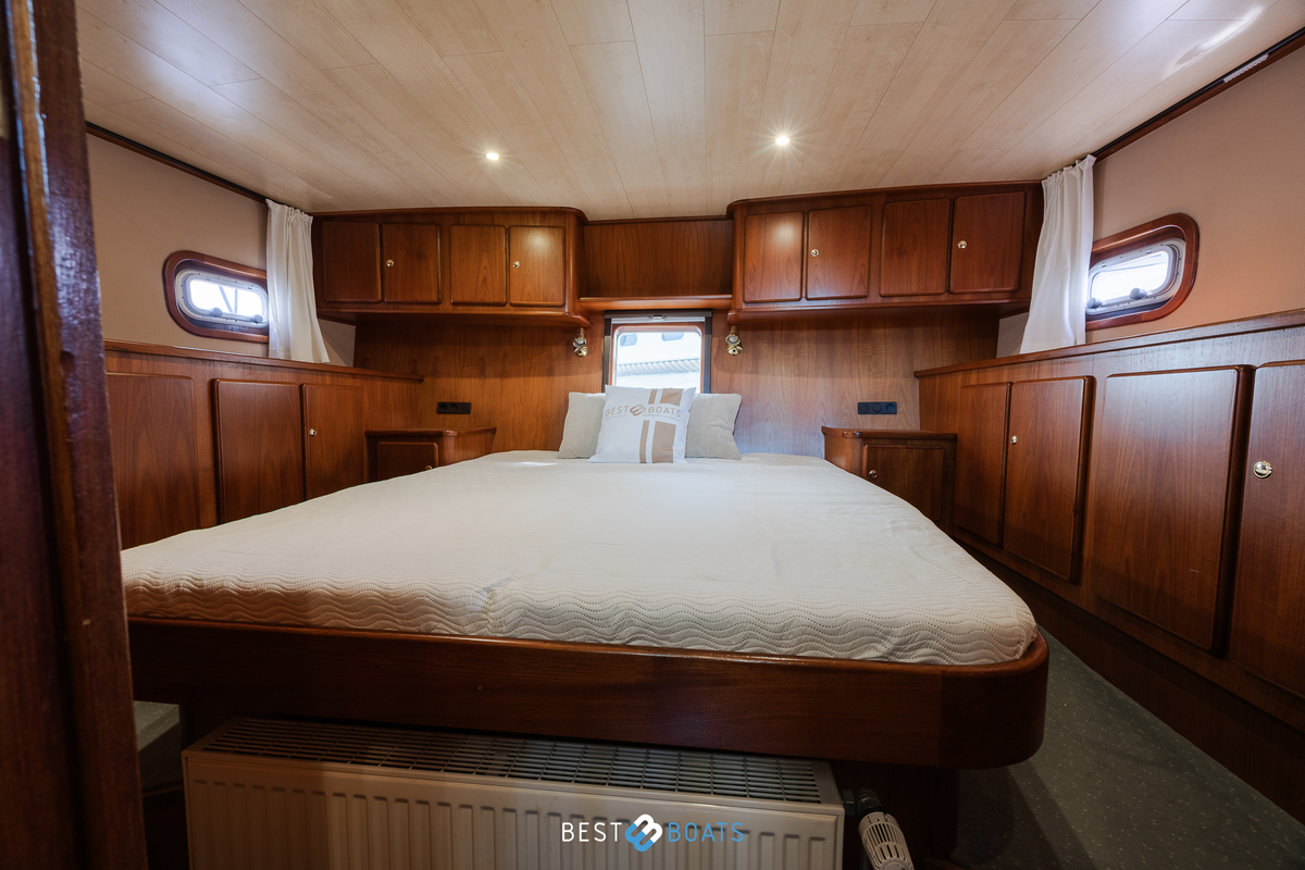 foto: 13 Vripack Spiegelkotter 1150 AK