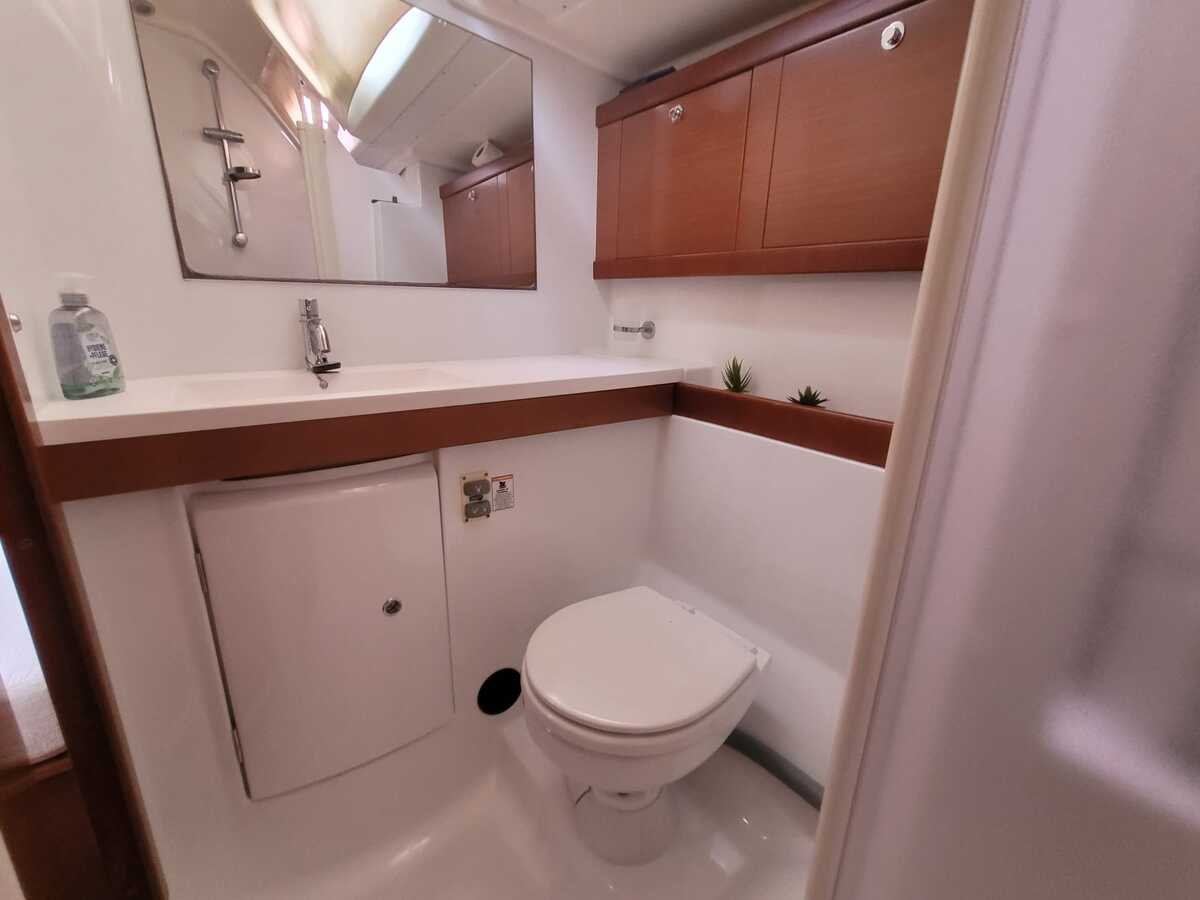 foto: 22 Beneteau Oceanis 54