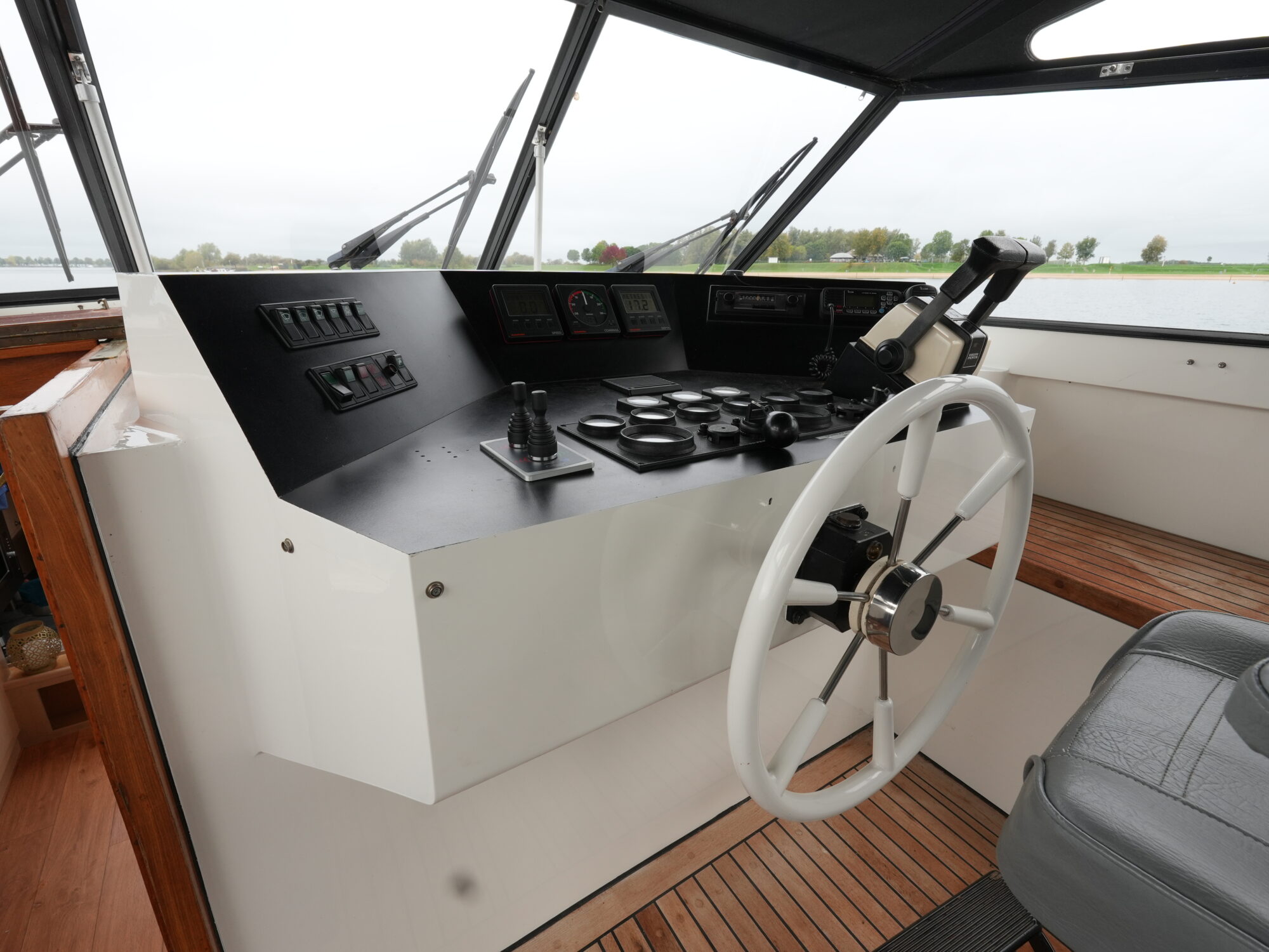 foto: 28 Valkkruiser Valkkruiser Falcon 45 Royal Cabrio