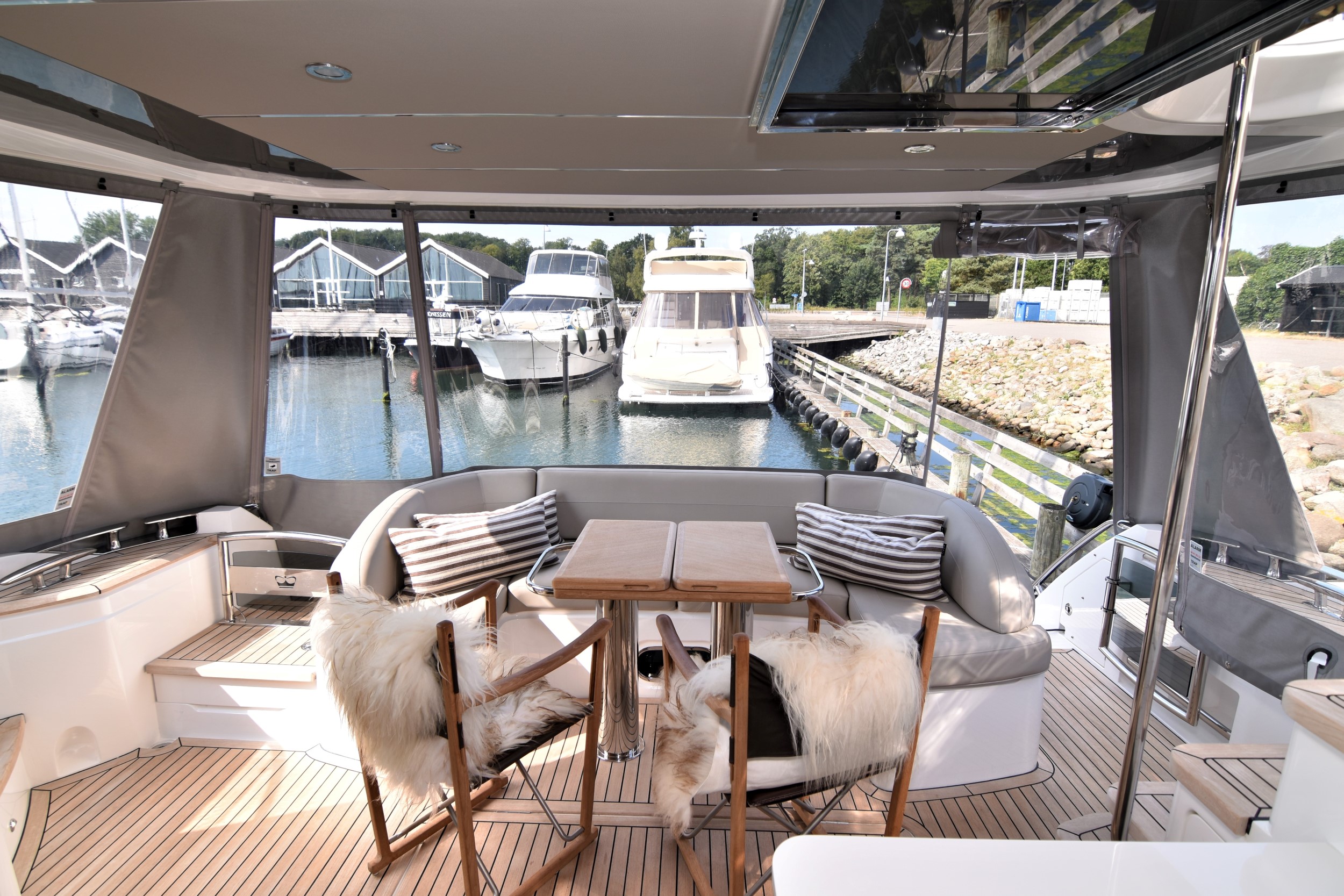 foto: 15 Princess  F55