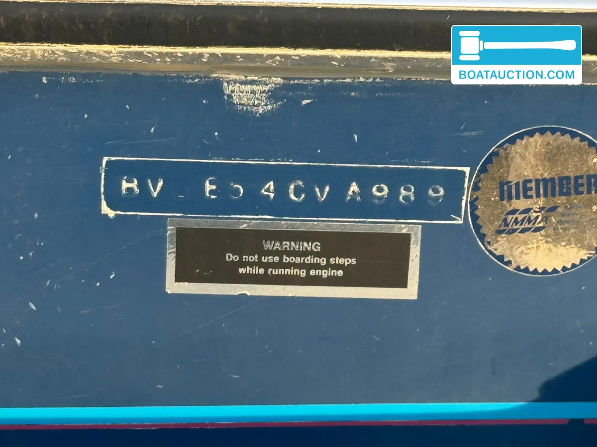 foto: 8 Bayliner Capri 1500