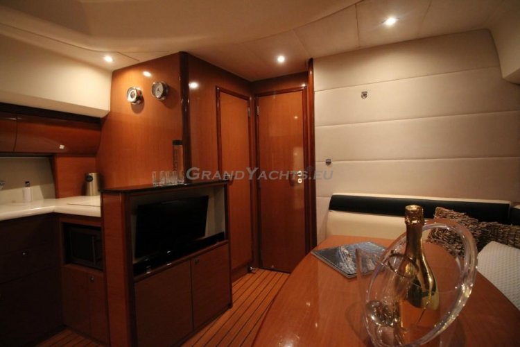 foto: 29 Prestige 42S