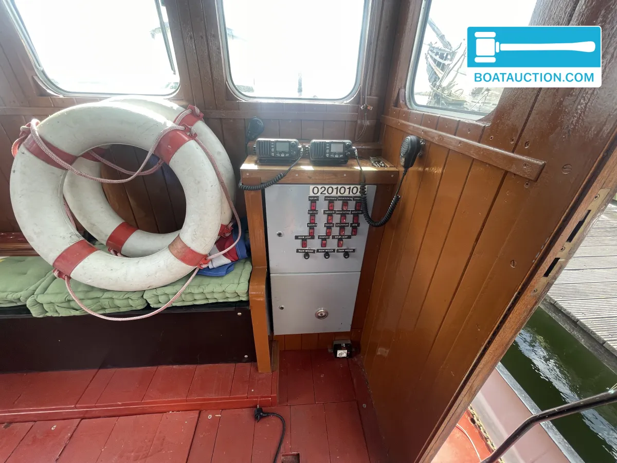 foto: 13 Sleepboot 2200
