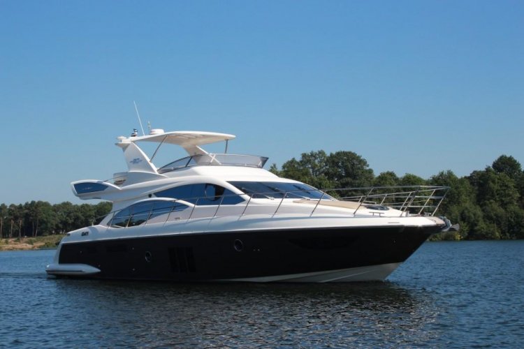 foto: 35 Azimut 60