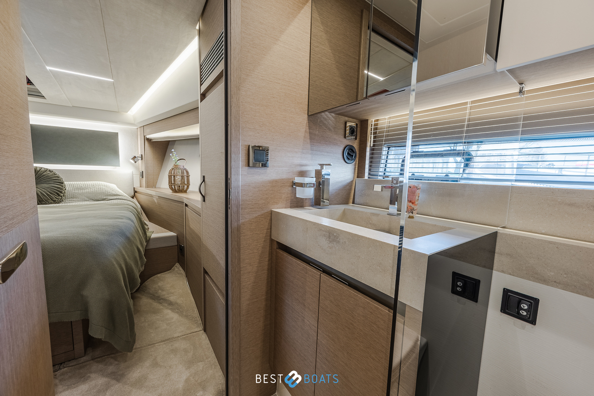 foto: 34 Prestige 520 FLY