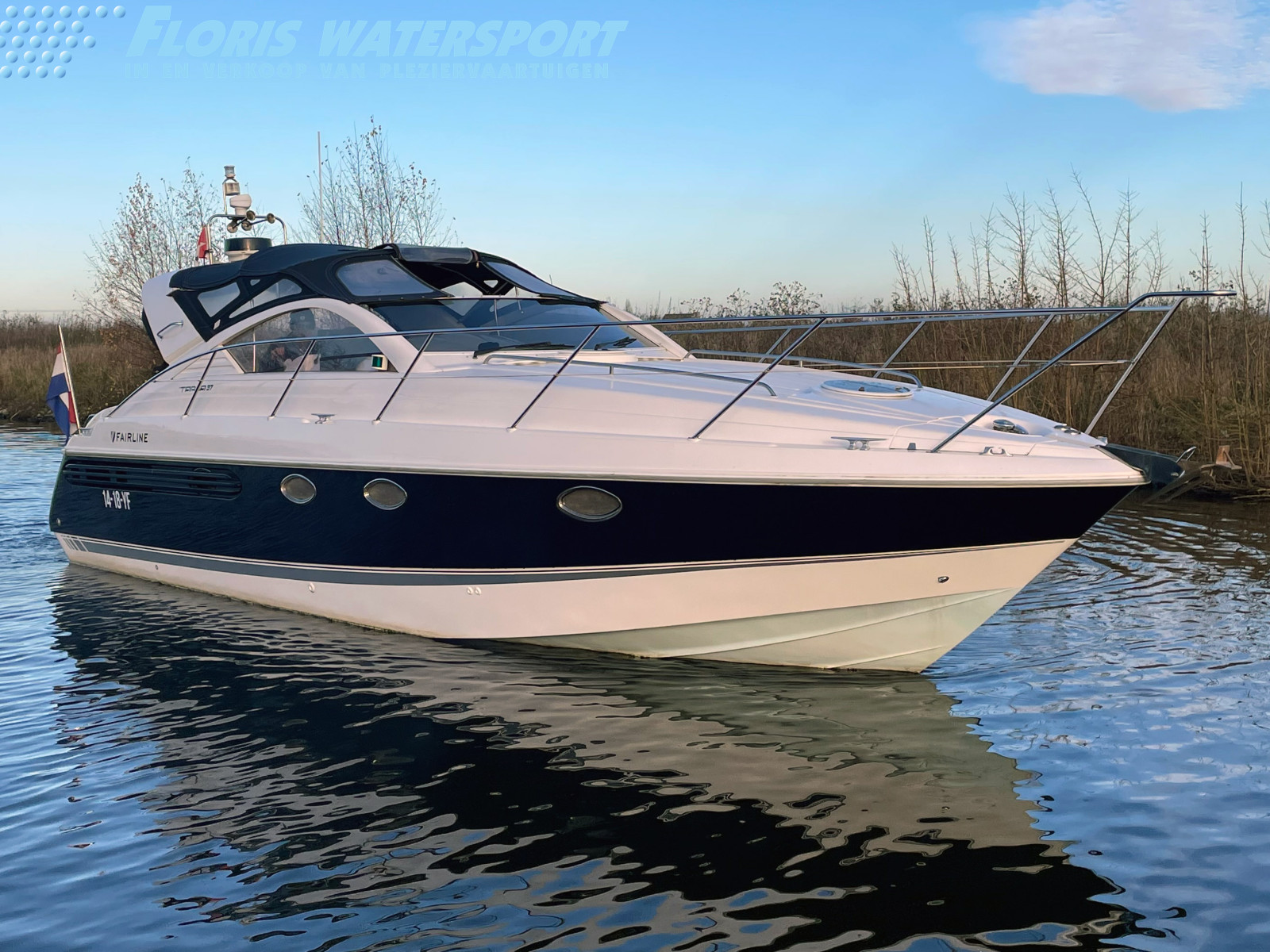 foto: 10 Fairline  Targa 37