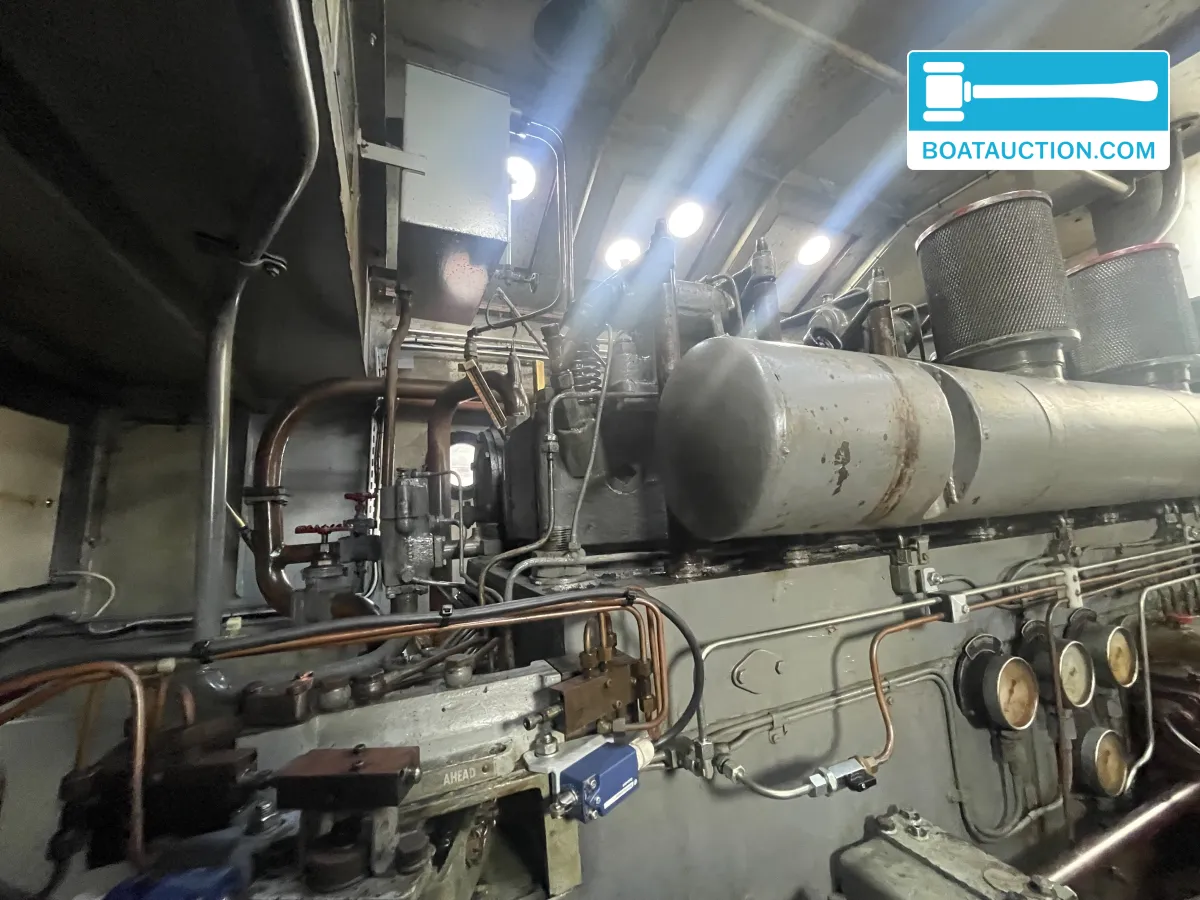 foto: 15 Sleepboot 2200