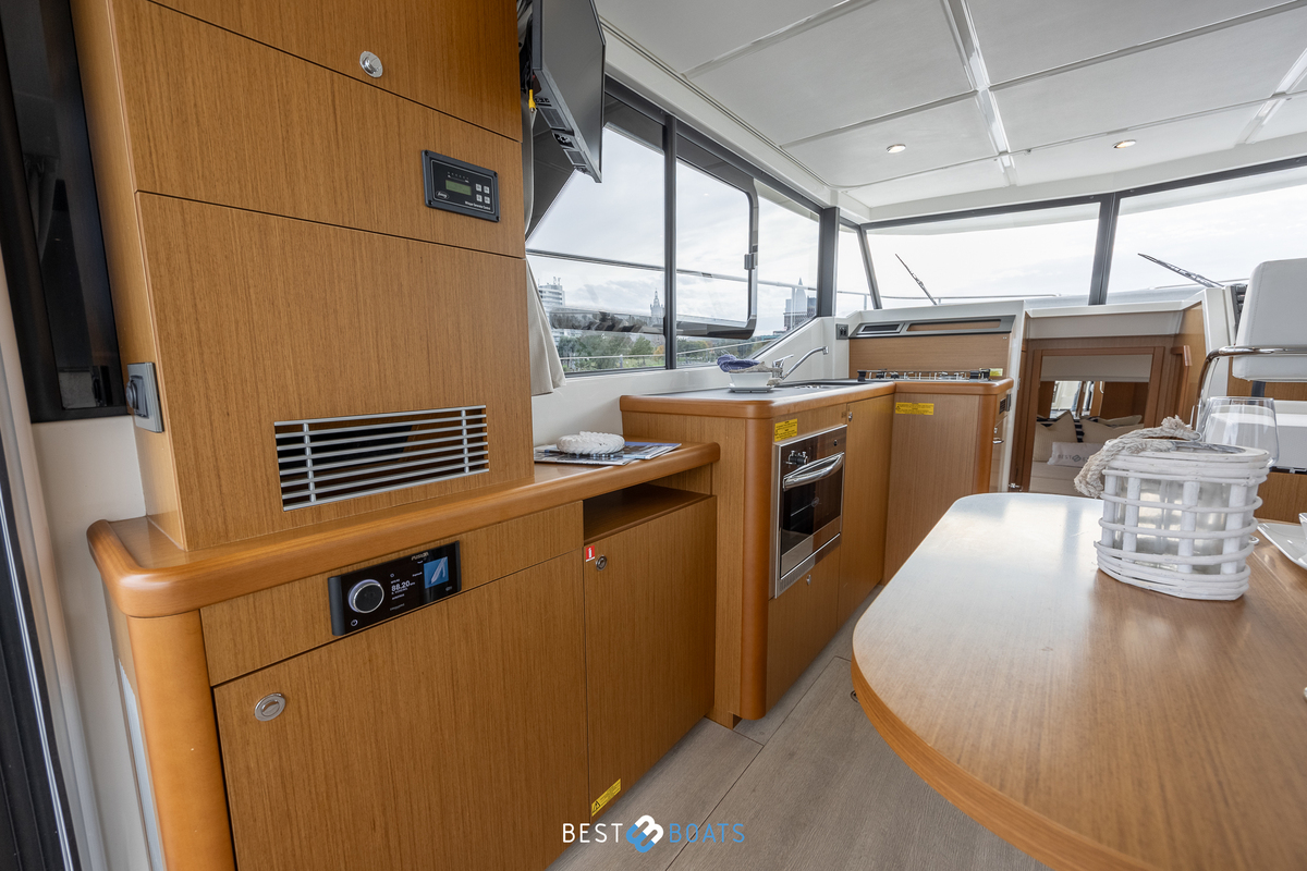 foto: 21 Beneteau Swift Trawler 30 