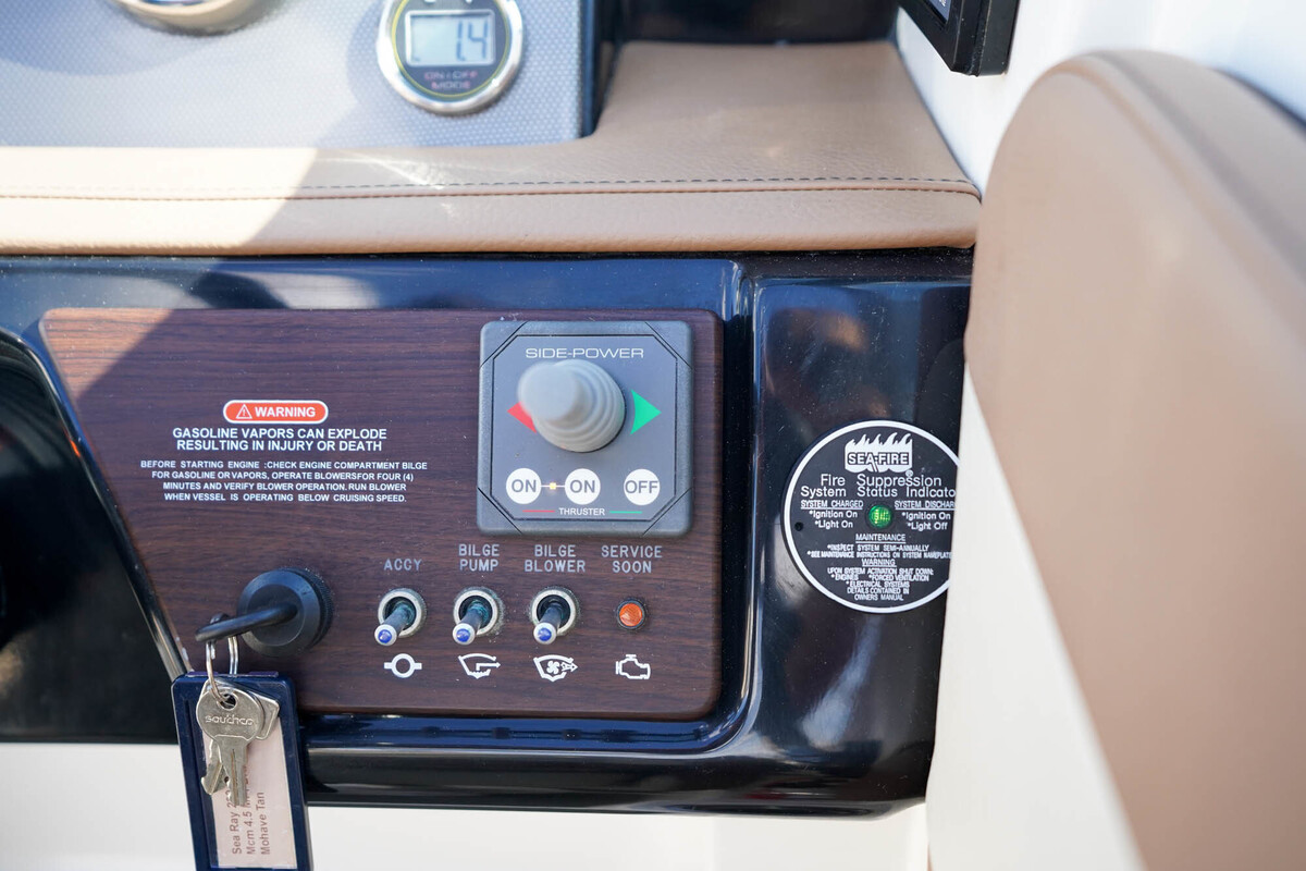 foto: 19 Sea Ray Sun Sport 230