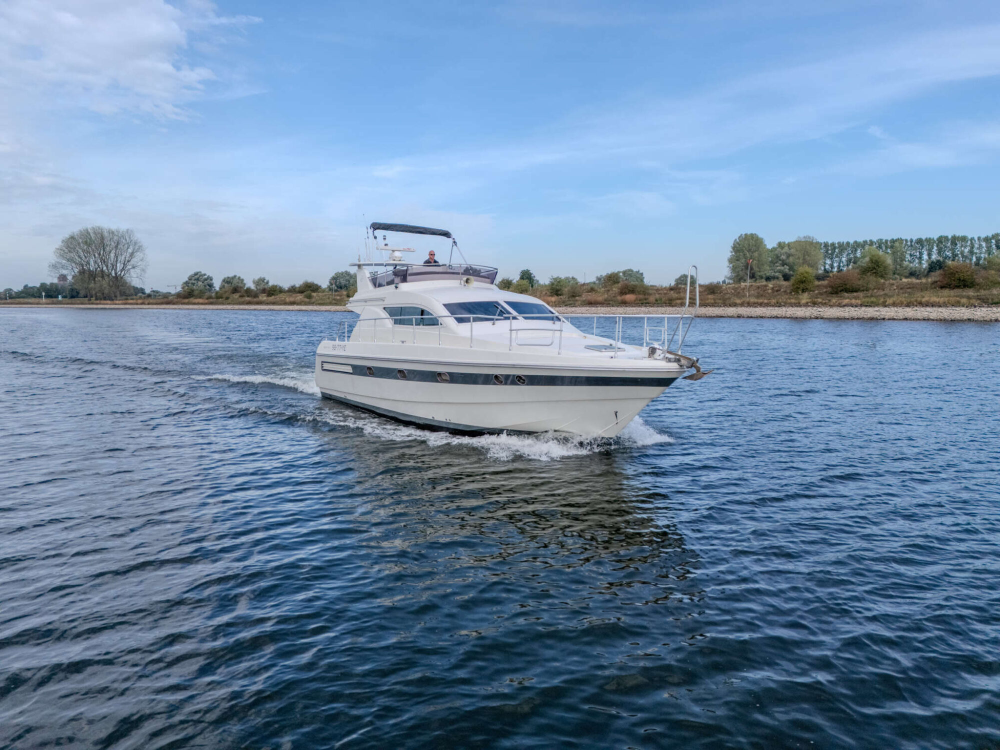 foto: 24 Mochi Craft Mochi Craft 43 Flybridge