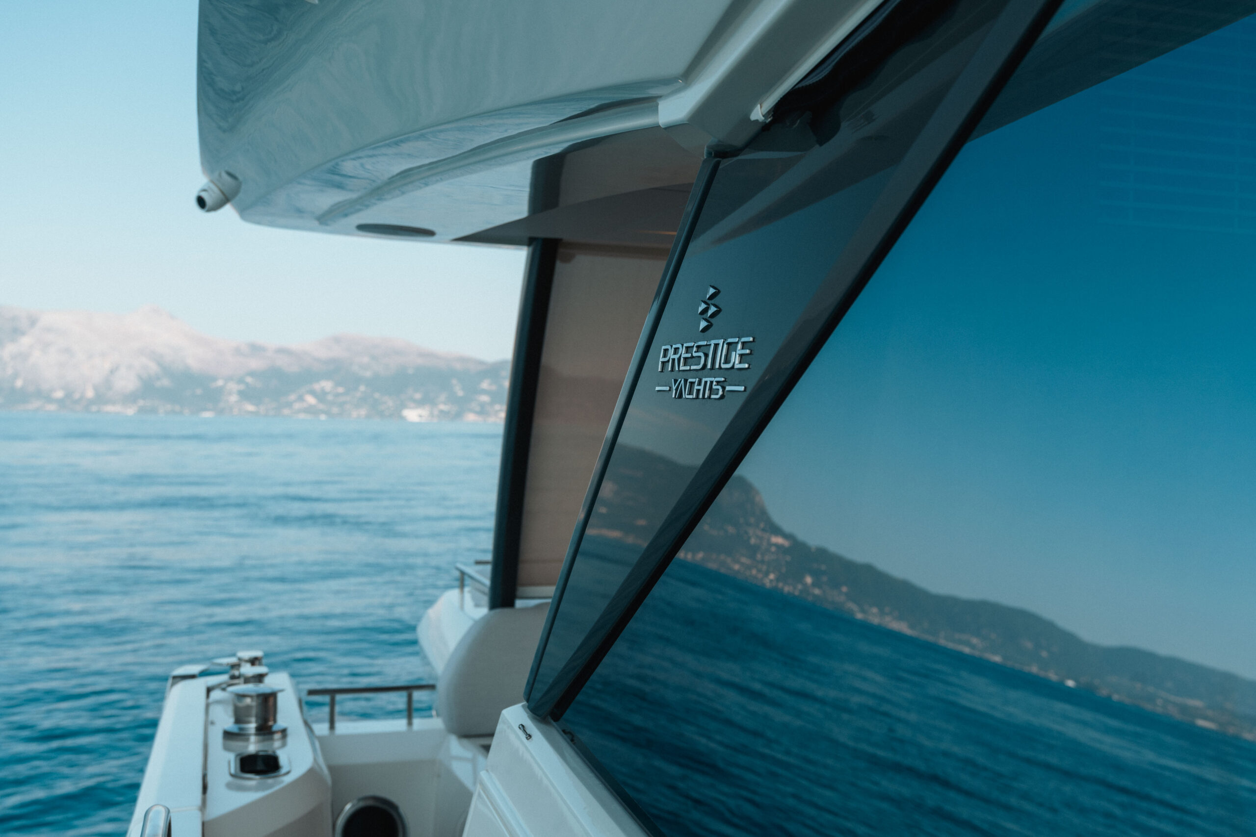 foto: 50 Prestige 690 flybridge