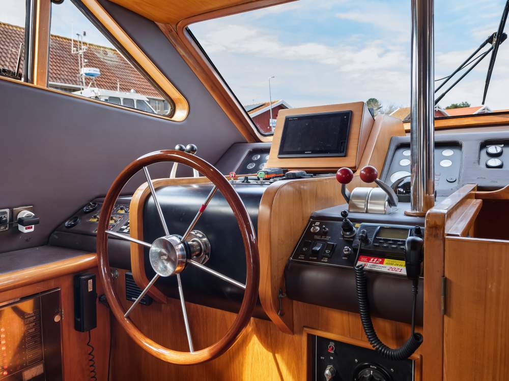 foto: 7 Monte Fino  64 ( varend woonschip )