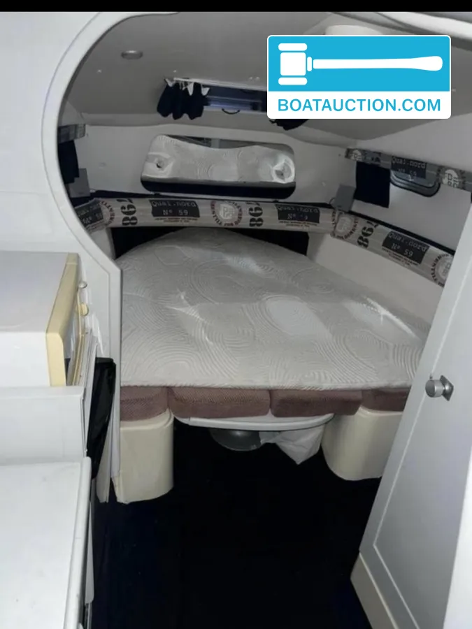 foto: 11 Sealine 215