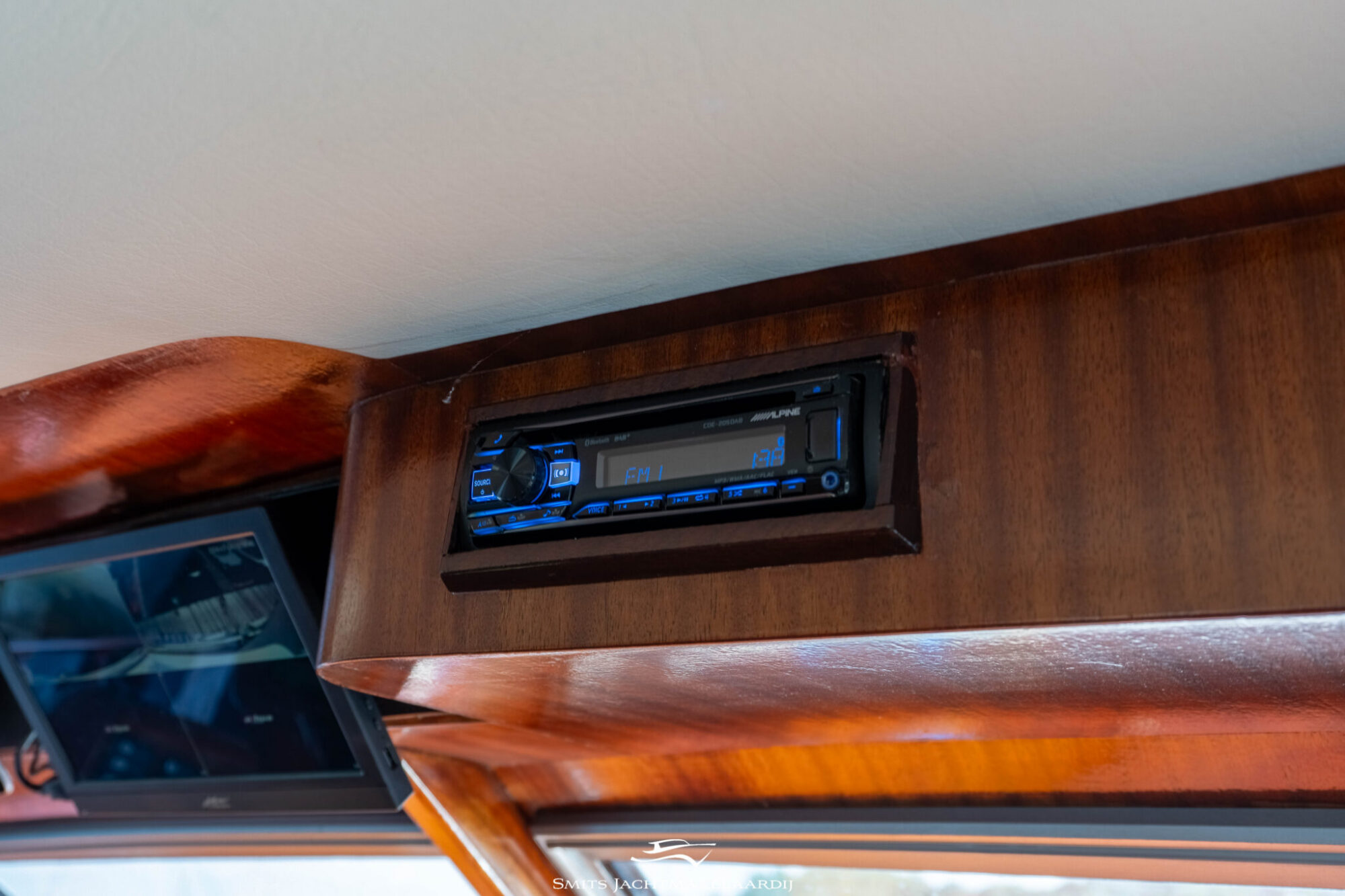 foto: 37 Van der Valk Valk Vitesse 54 Stabilizers
