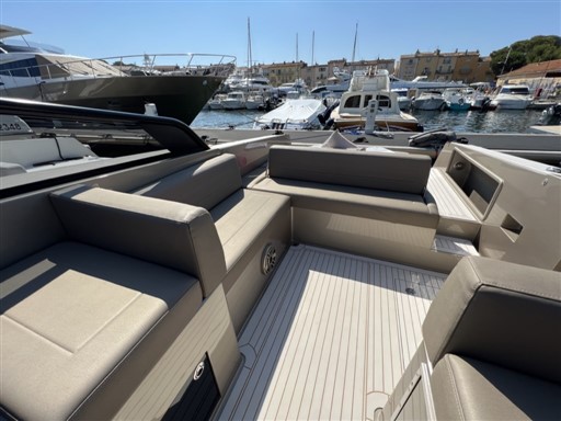 foto: 17 Vandutch 32