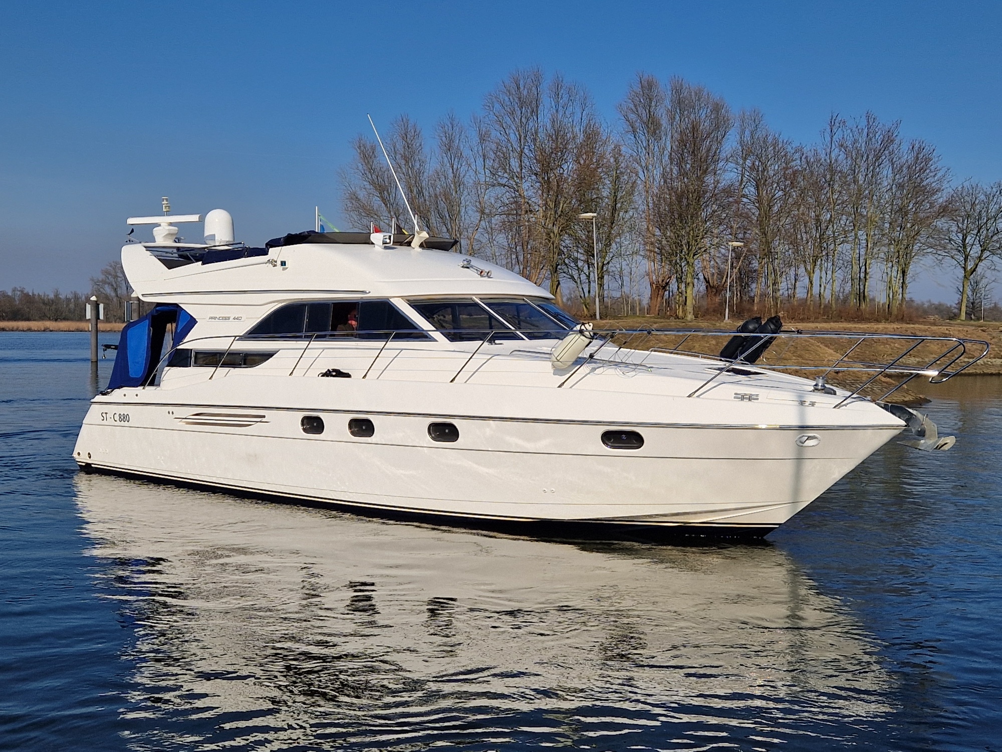 hoofdfoto: 1 Princess Princess 440 FLY
