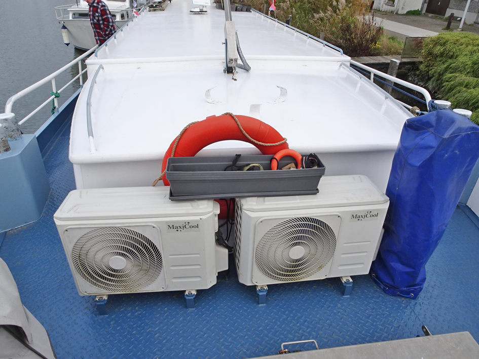 foto: 23 Luxe Motor 26.25 met UBC