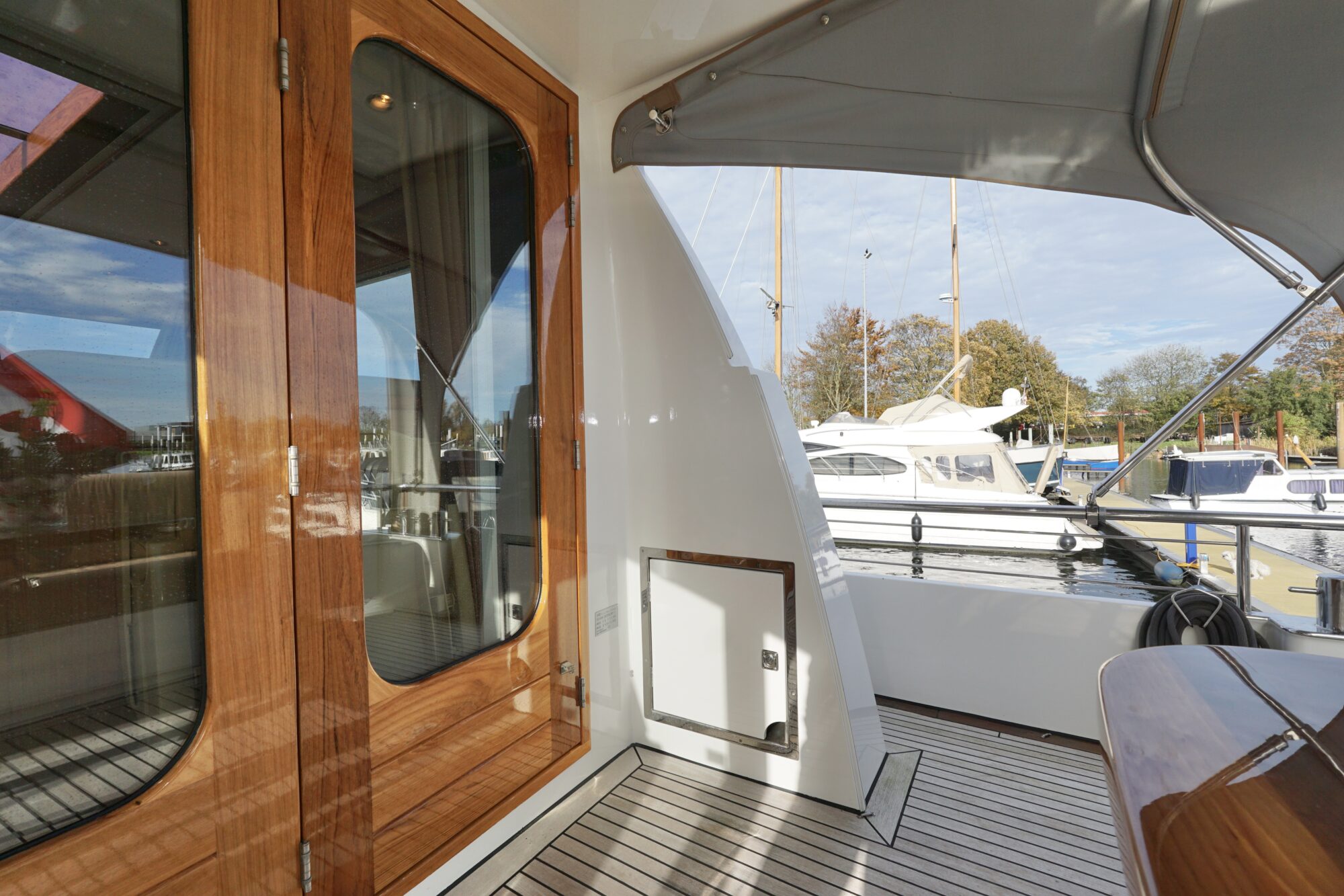 foto: 29 Van den Hoven Van den Hoven Exclusive 18.00 VS