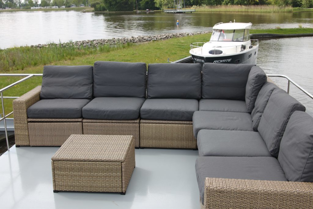 foto: 19 Houseboat Friesland 12.75 X 4.50 (inboard Engine)