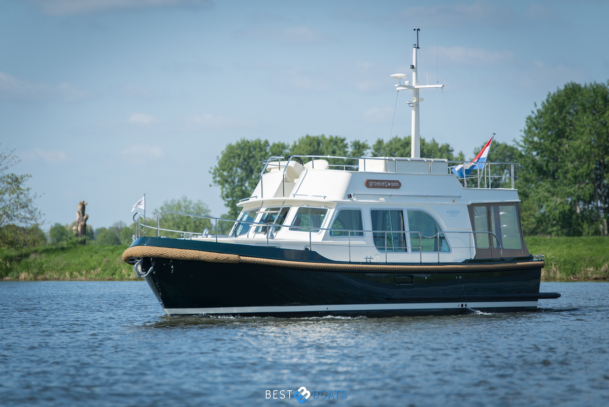 foto: 8 Linssen  Classic Sturdy 36 Sedan Deck Bridge