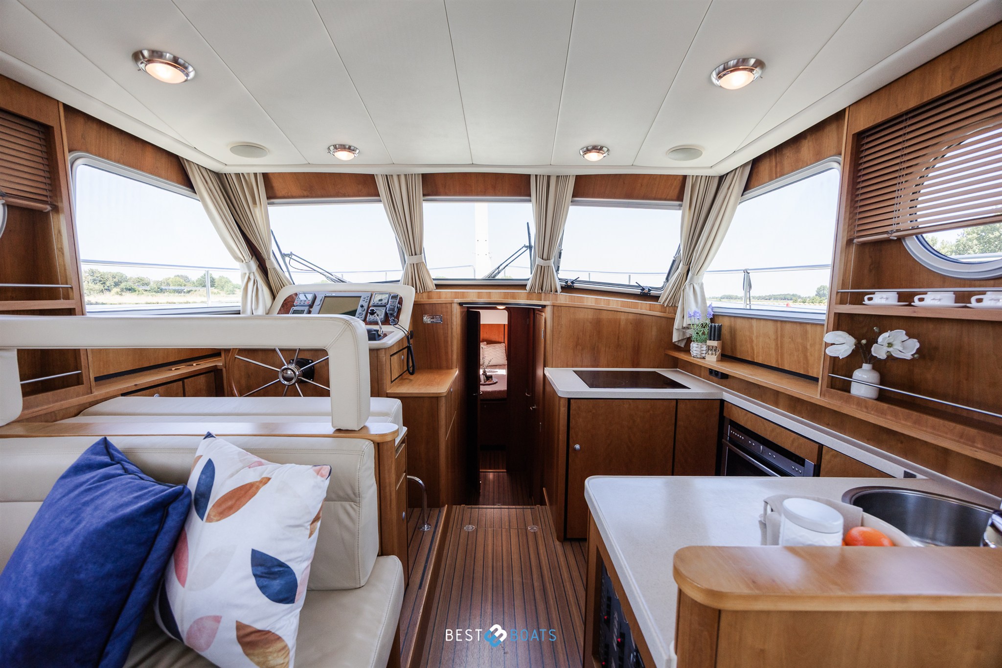foto: 12 Linssen Grand Sturdy 45.9 AC