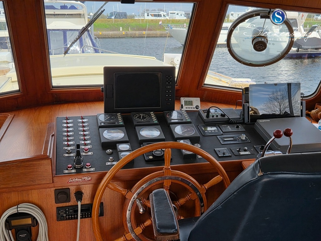 foto: 25 Valk Spiegelkotter 15.50