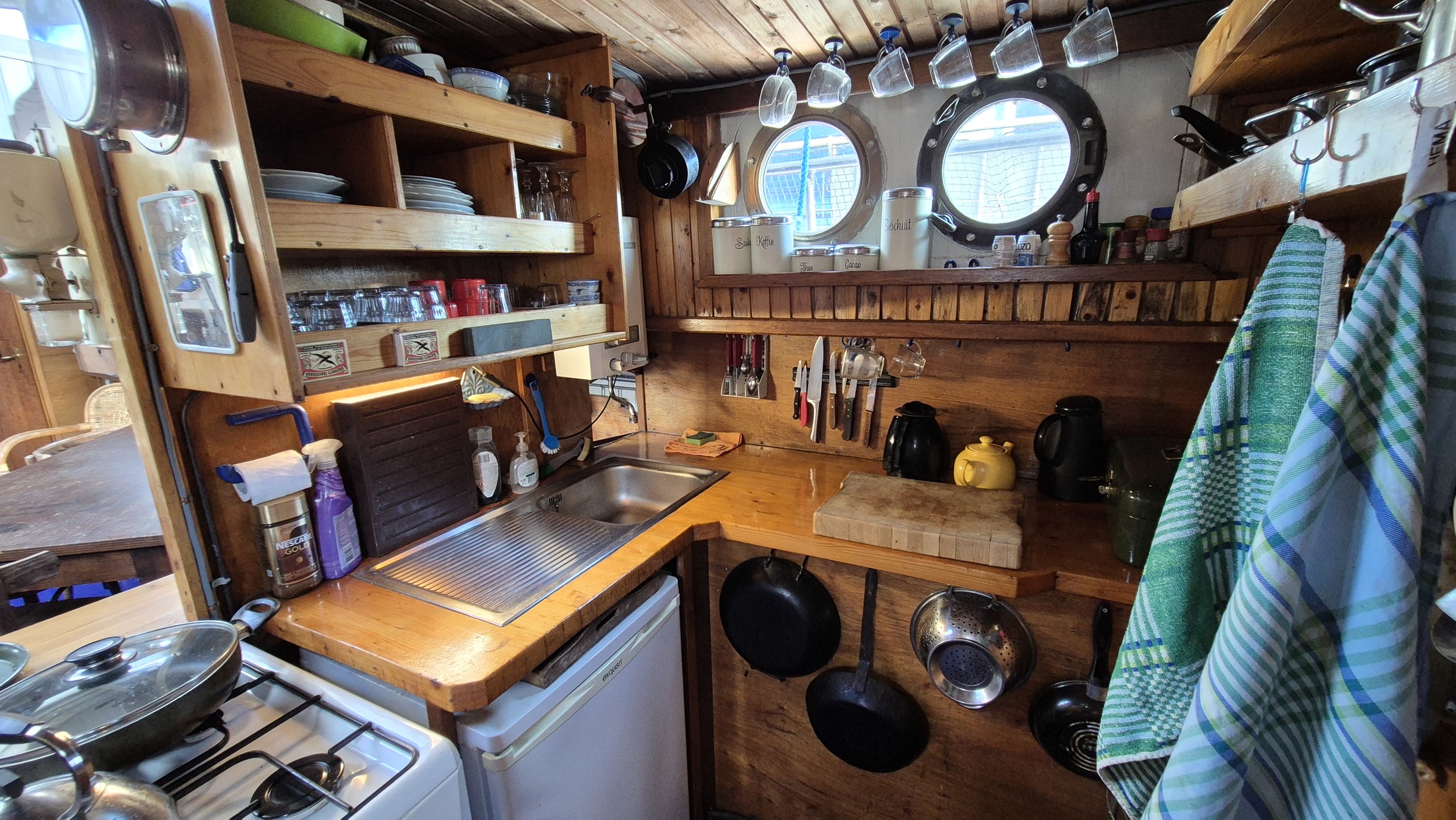 foto: 33 Motorbokschip 