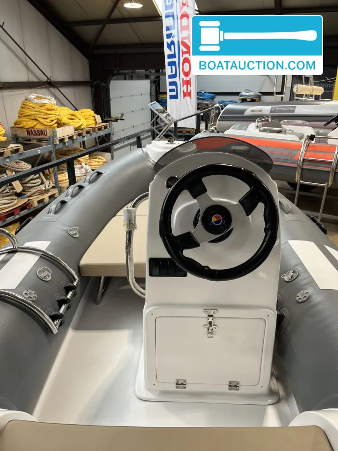 foto: 8 Ocean Pro 390