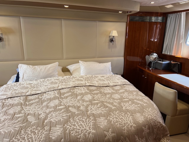 foto: 17 Princess 67 Fly