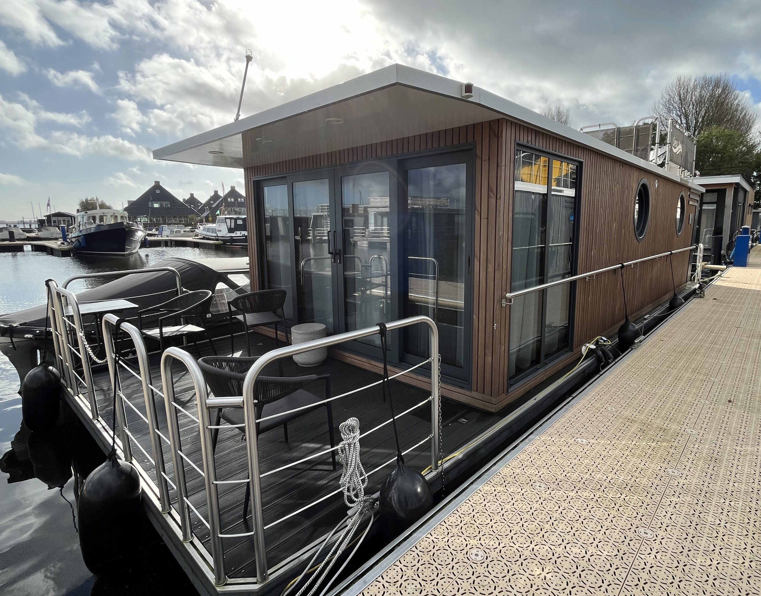 Nordic Season Met Ligplaats NS 40 Eco 36m2 Houseboat