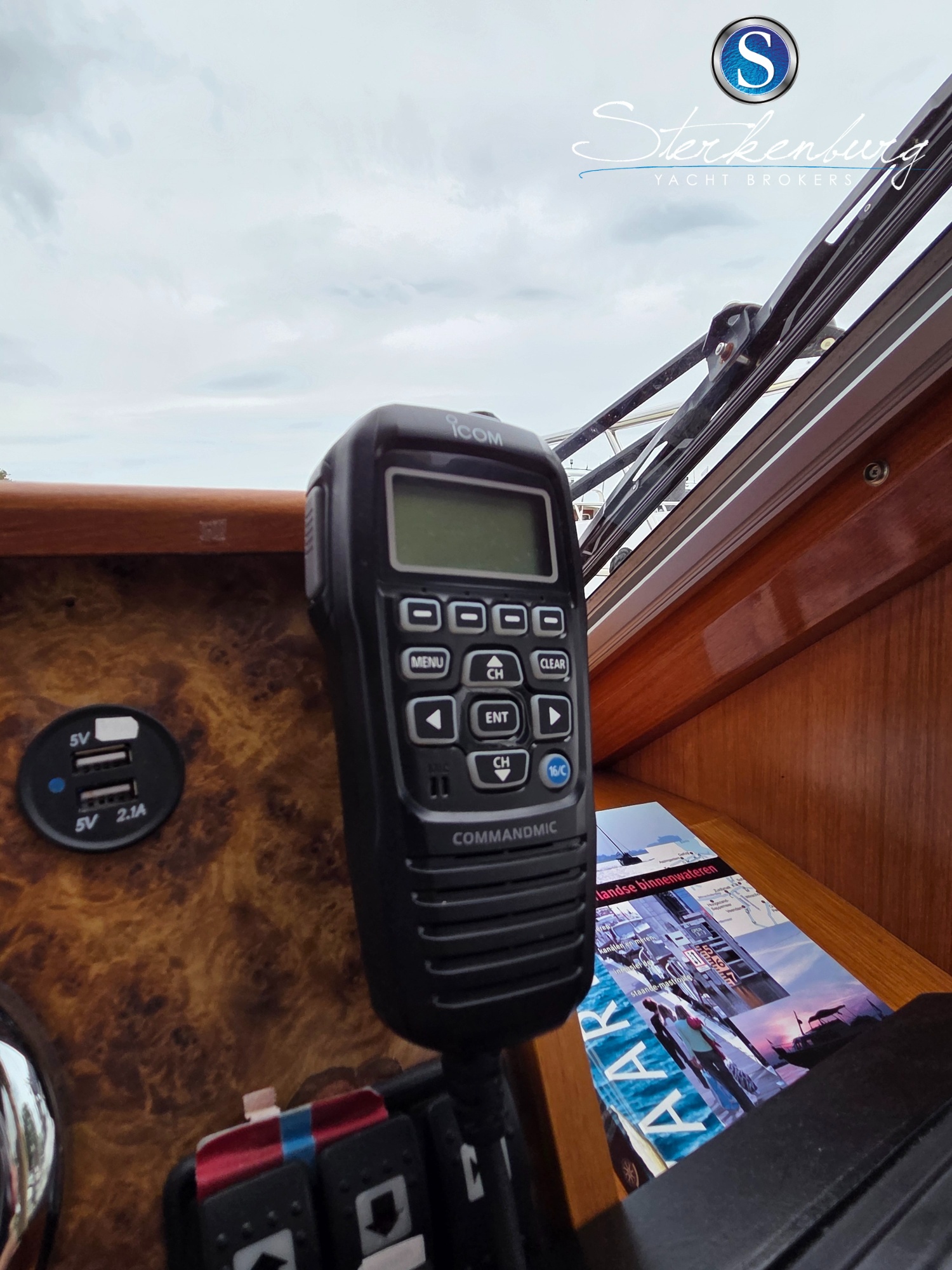 foto: 15 Stevens Nautical Easy 41/43 Fly
