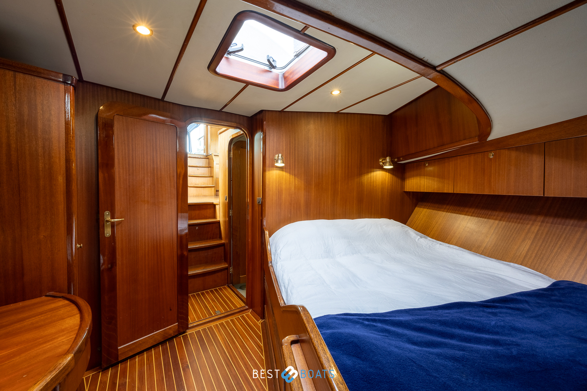 foto: 35 Tradewind 33