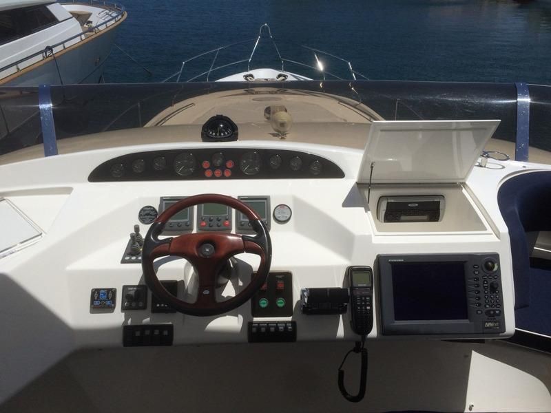 foto: 14 Princess 65 Fly