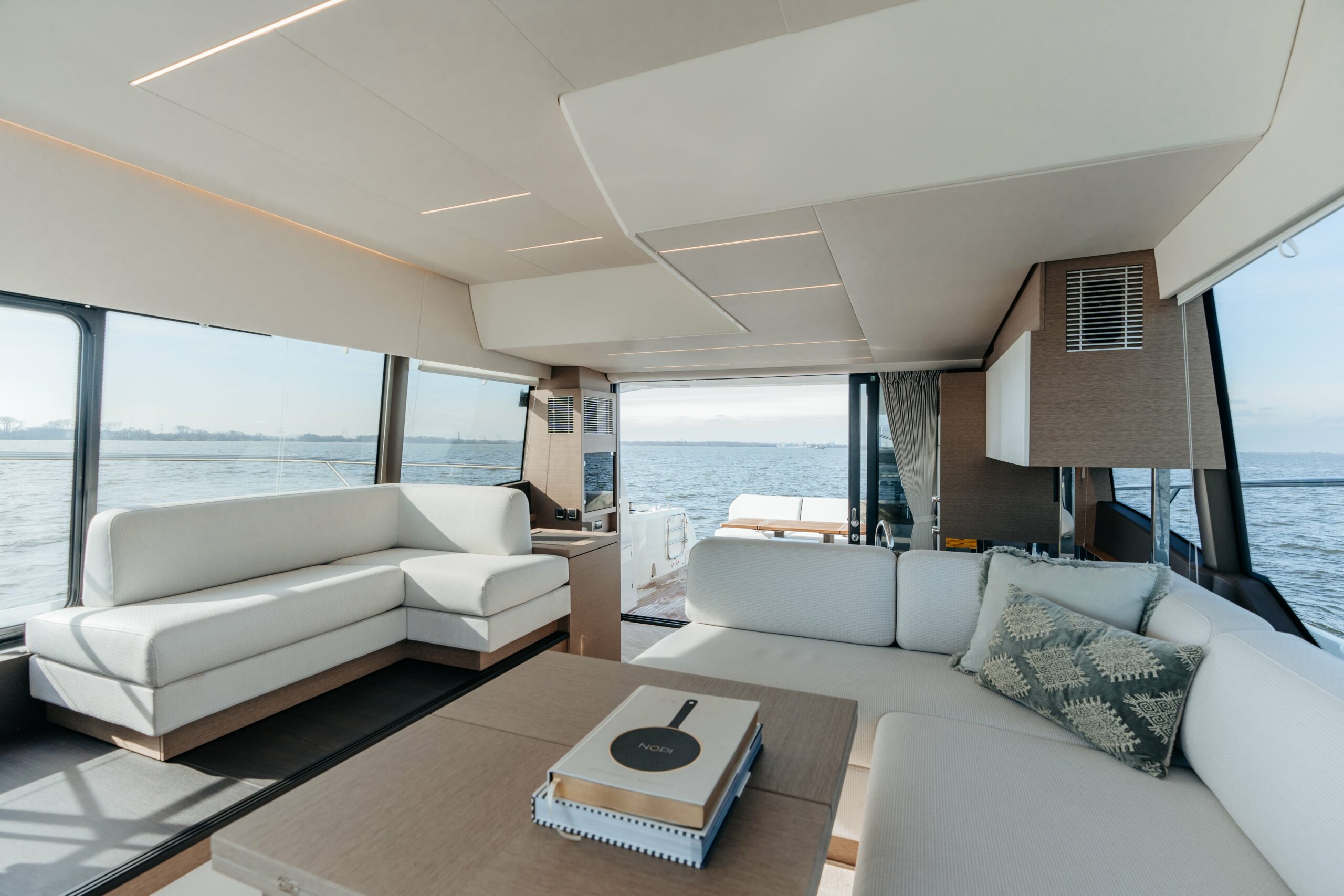 foto: 32 Prestige 520 Flybridge #307