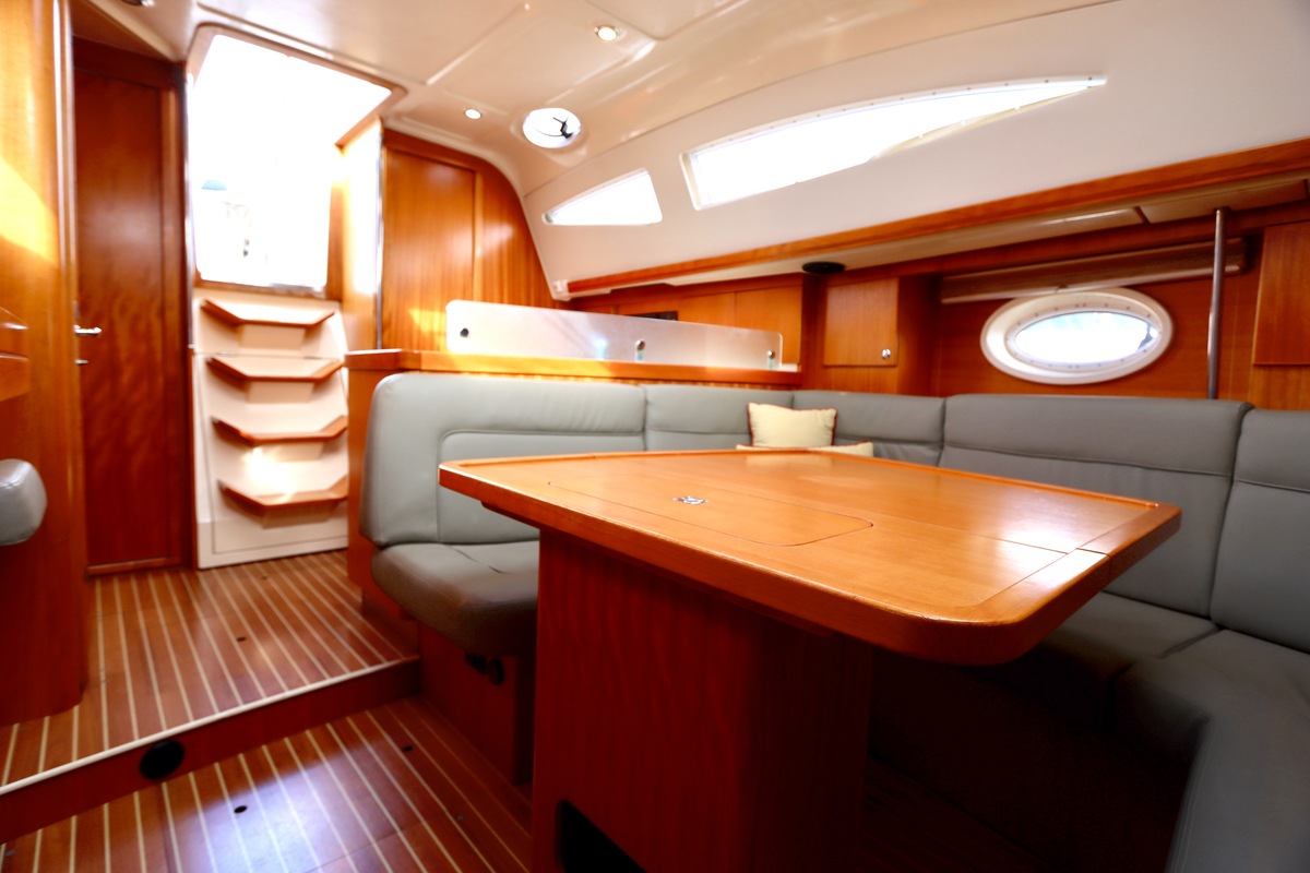 foto: 16 Elan 384 impression