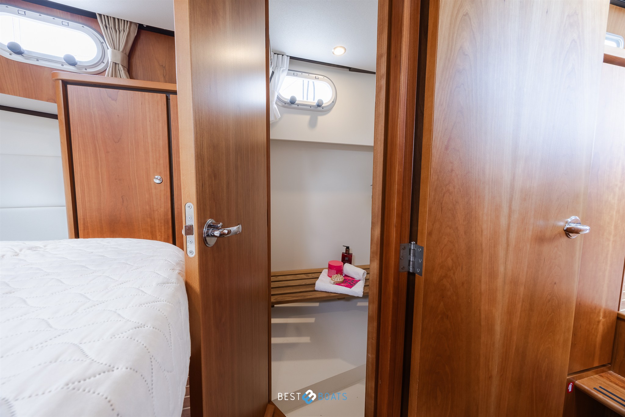 foto: 13 Linssen Grand Sturdy 35.0 Sedan