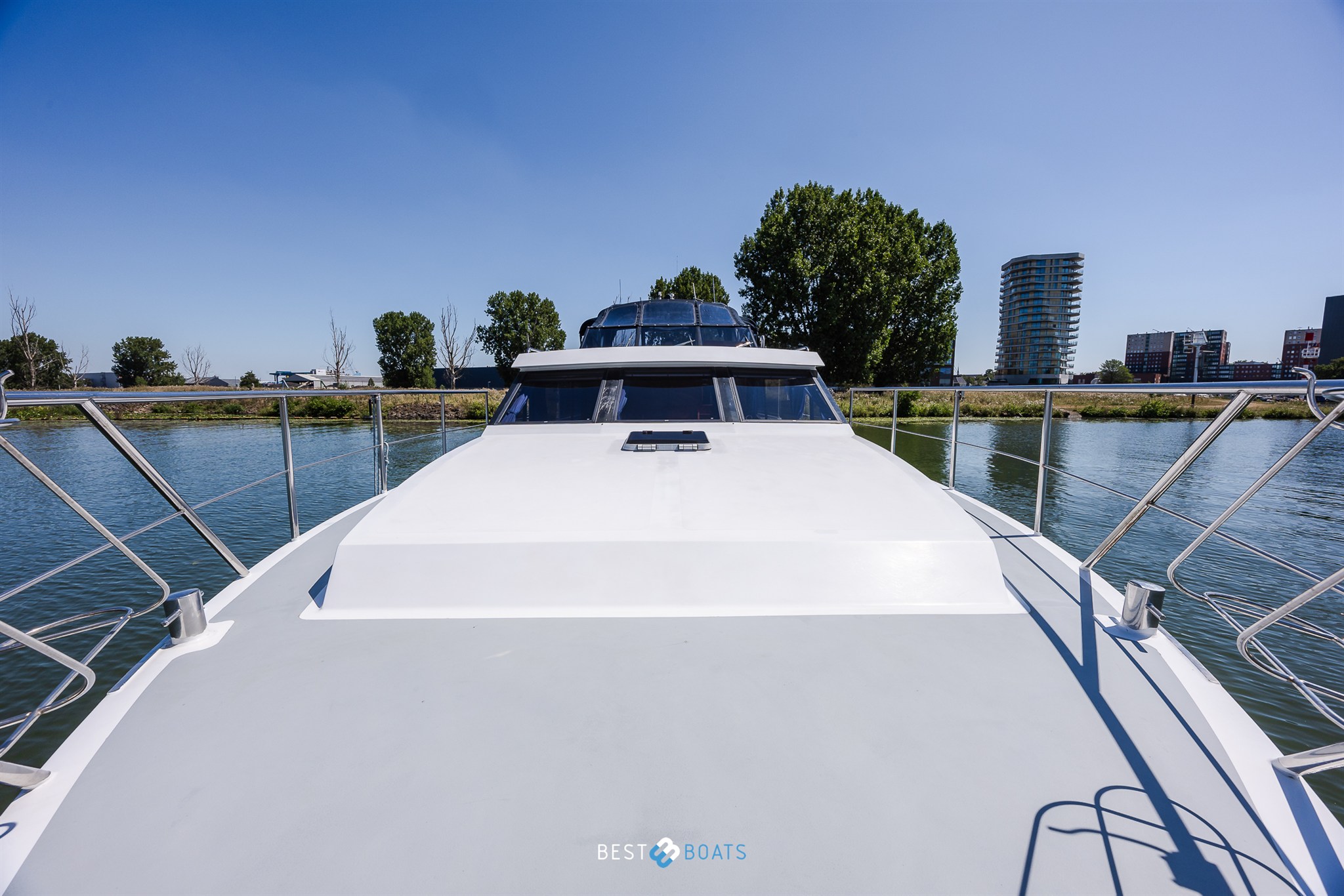 foto: 20 Vri-Jon Contessa 45E