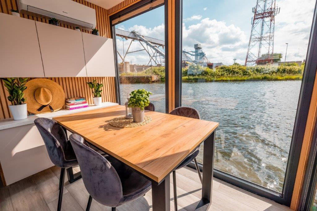 foto: 20 Shogun Mobile Houseboat