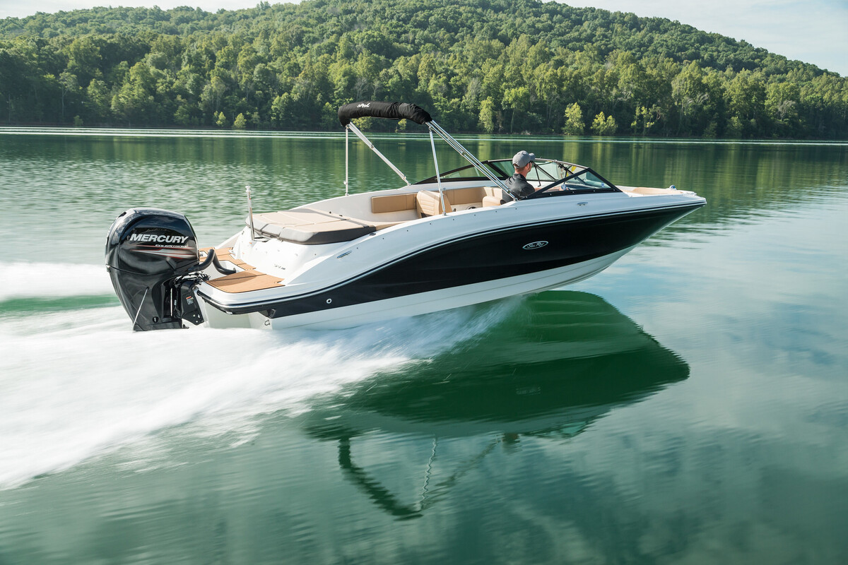 foto: 6 Sea Ray SPX 230 Outboard