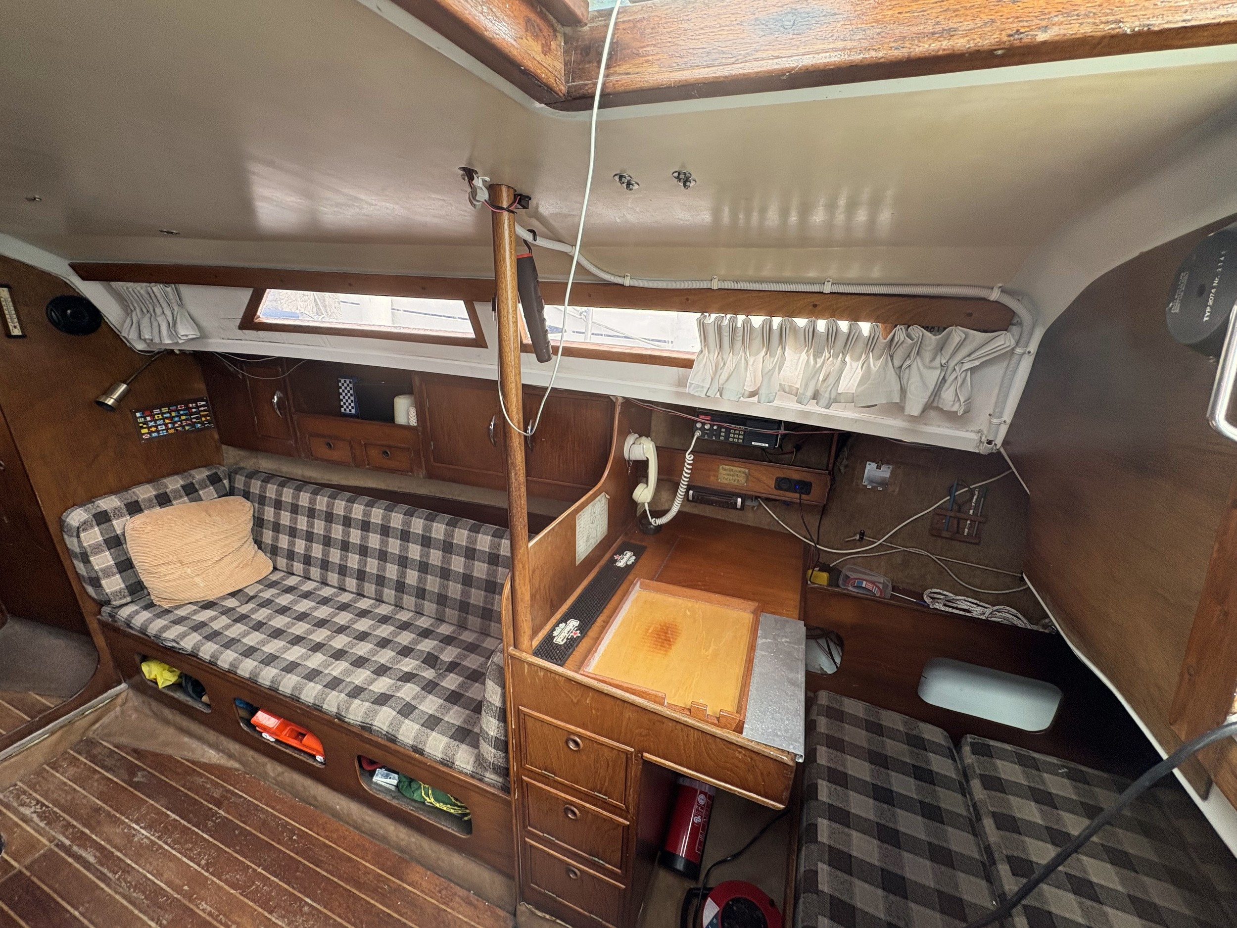 foto: 12 Standfast 33