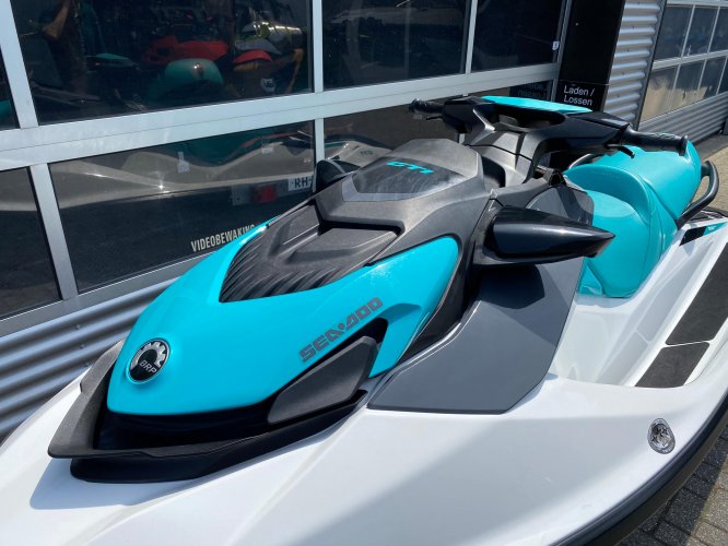 foto: 4 Sea-Doo GTI 90