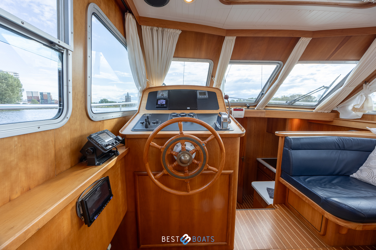 foto: 15 Linssen  Grand Sturdy 410 AC 