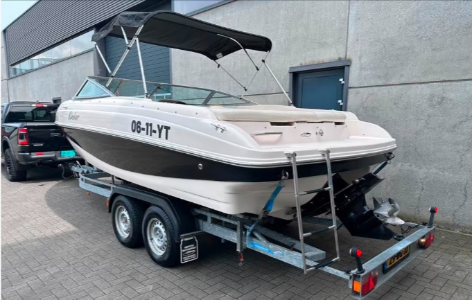 foto: 6  Rinker Captiva  212
