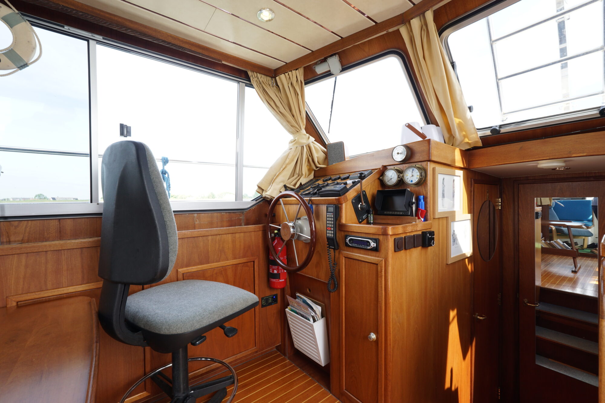 foto: 25 Bach Bach Yacht 10.50 OK