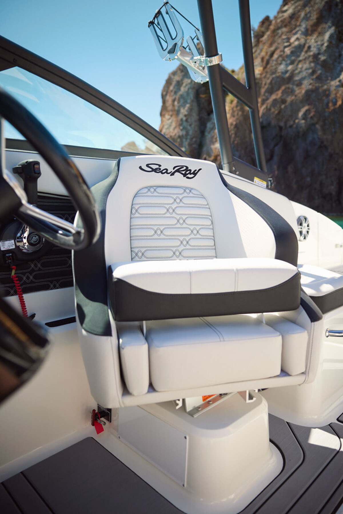 foto: 13 Sea Ray SPX 210 New Model 2025