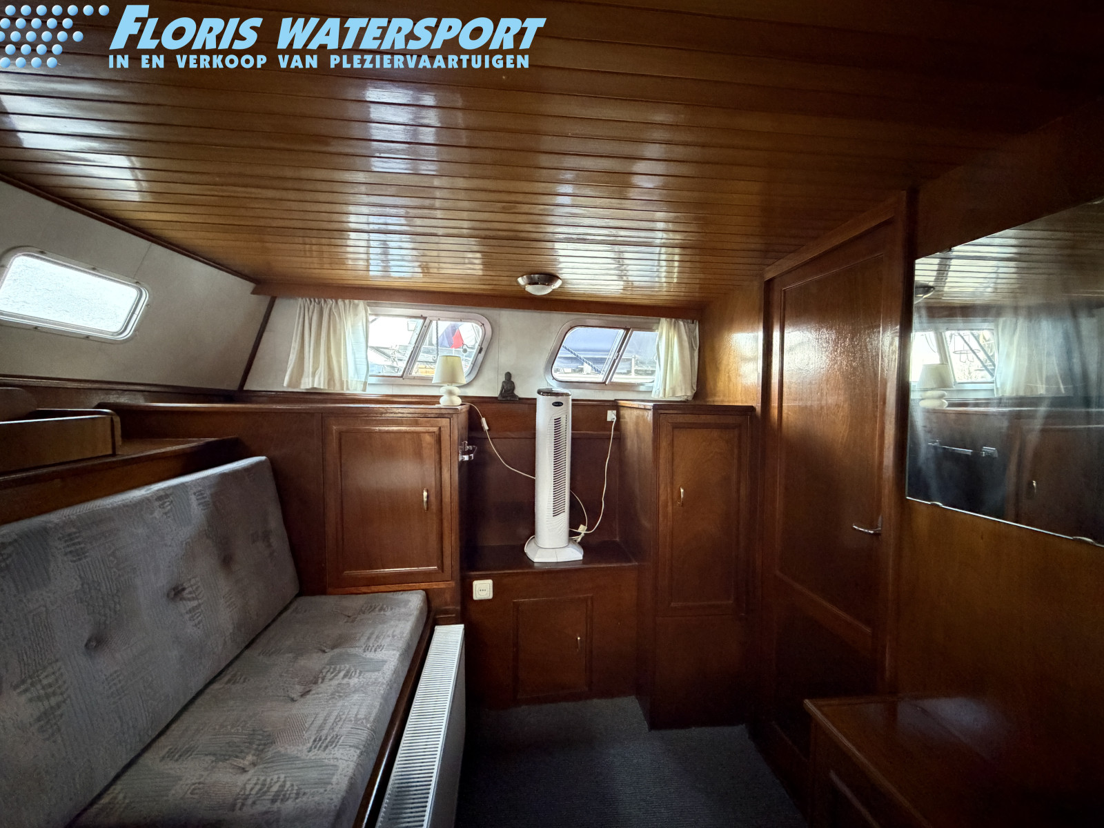 foto: 10 Blauwe Hand kruiser 1350 AK