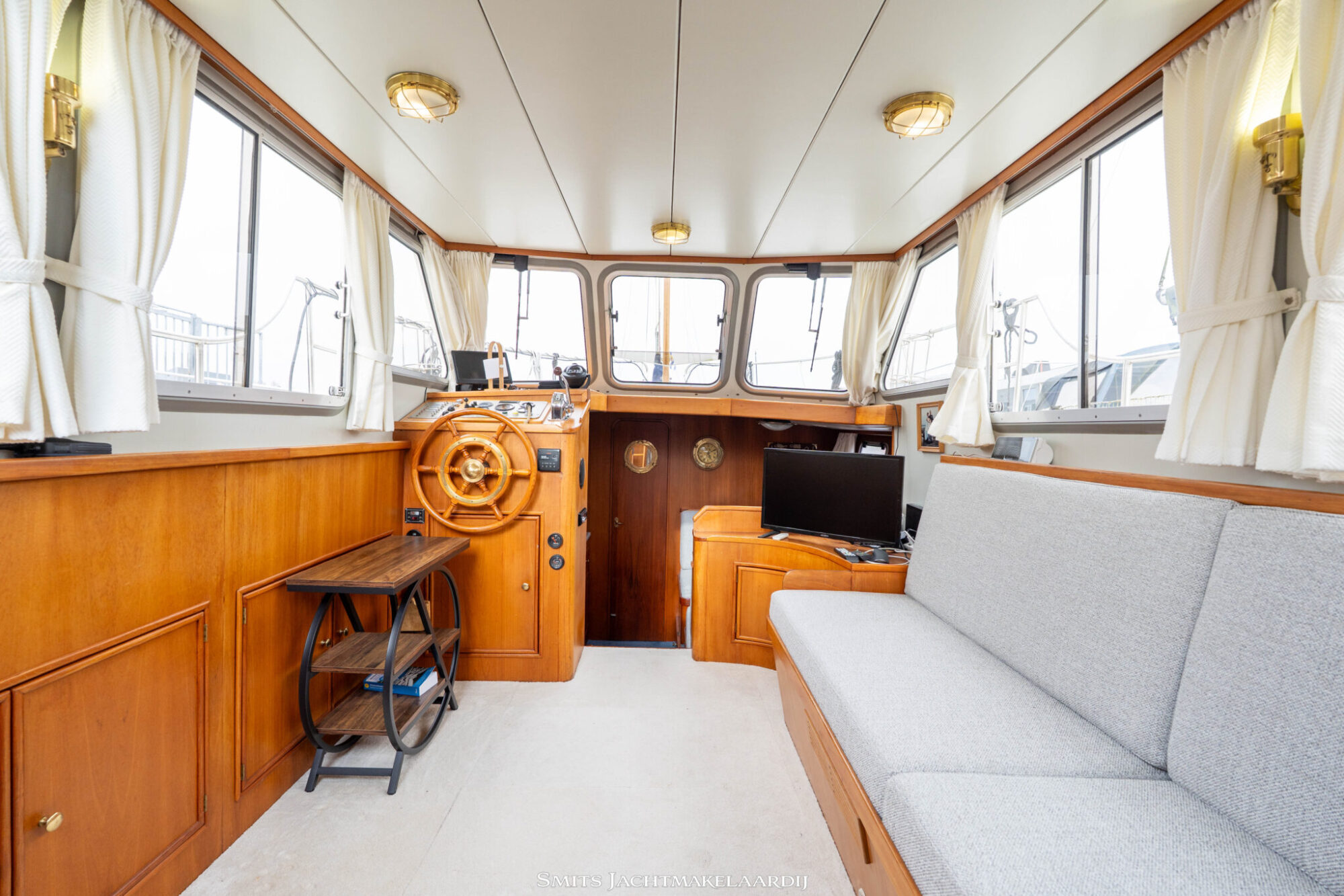 foto: 23 Stevens Stevens Columbus Bakdekkruiser 10.70 AK