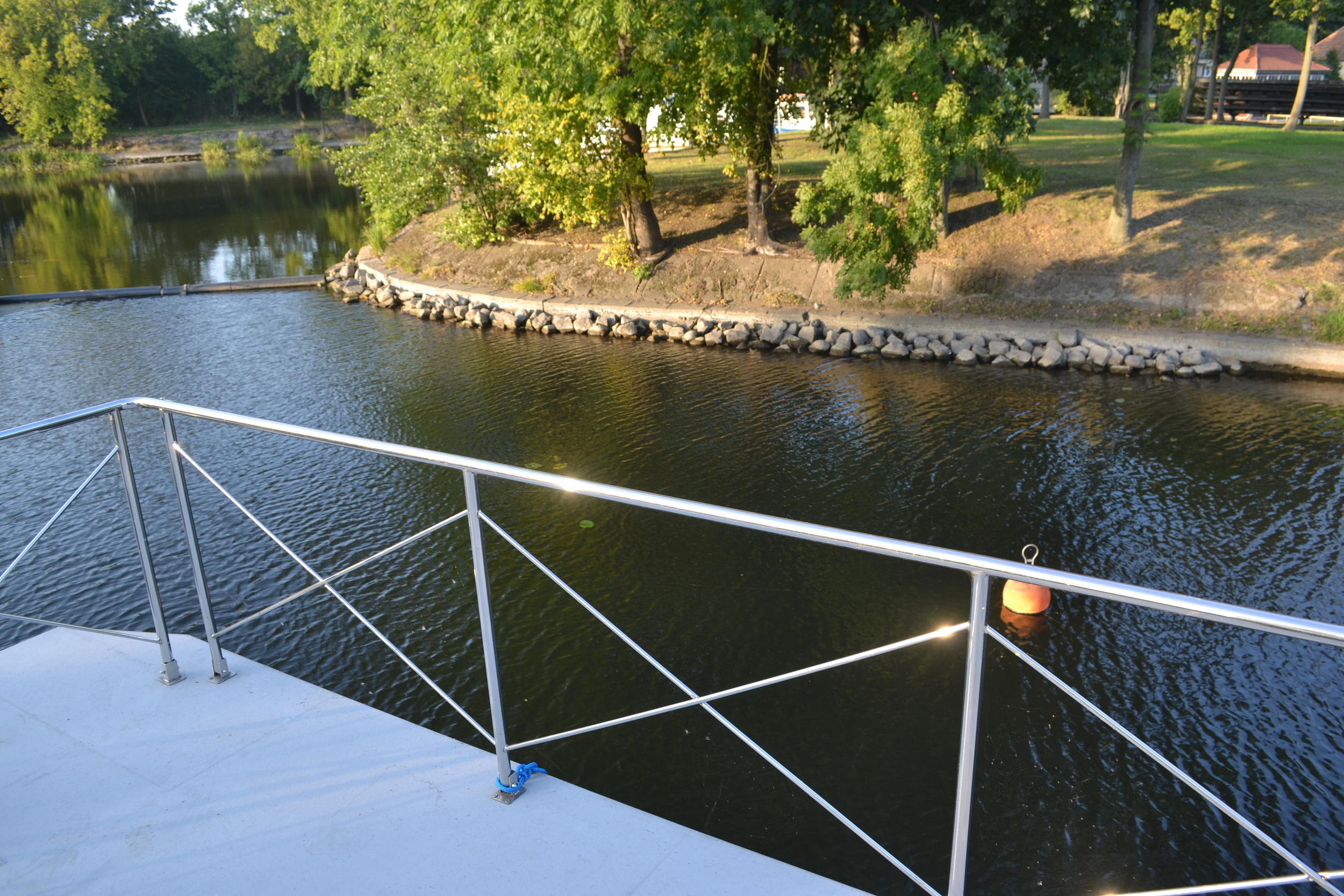 foto: 19 Campi 280 Houseboat