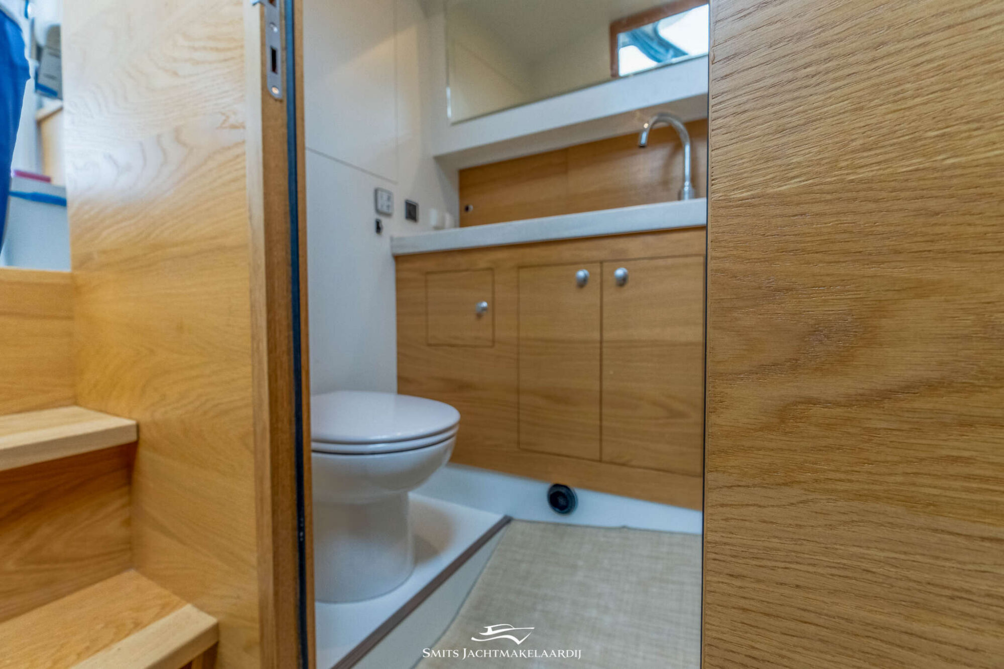 foto: 14 Vedette Vedette 33 Salon Comfort Line