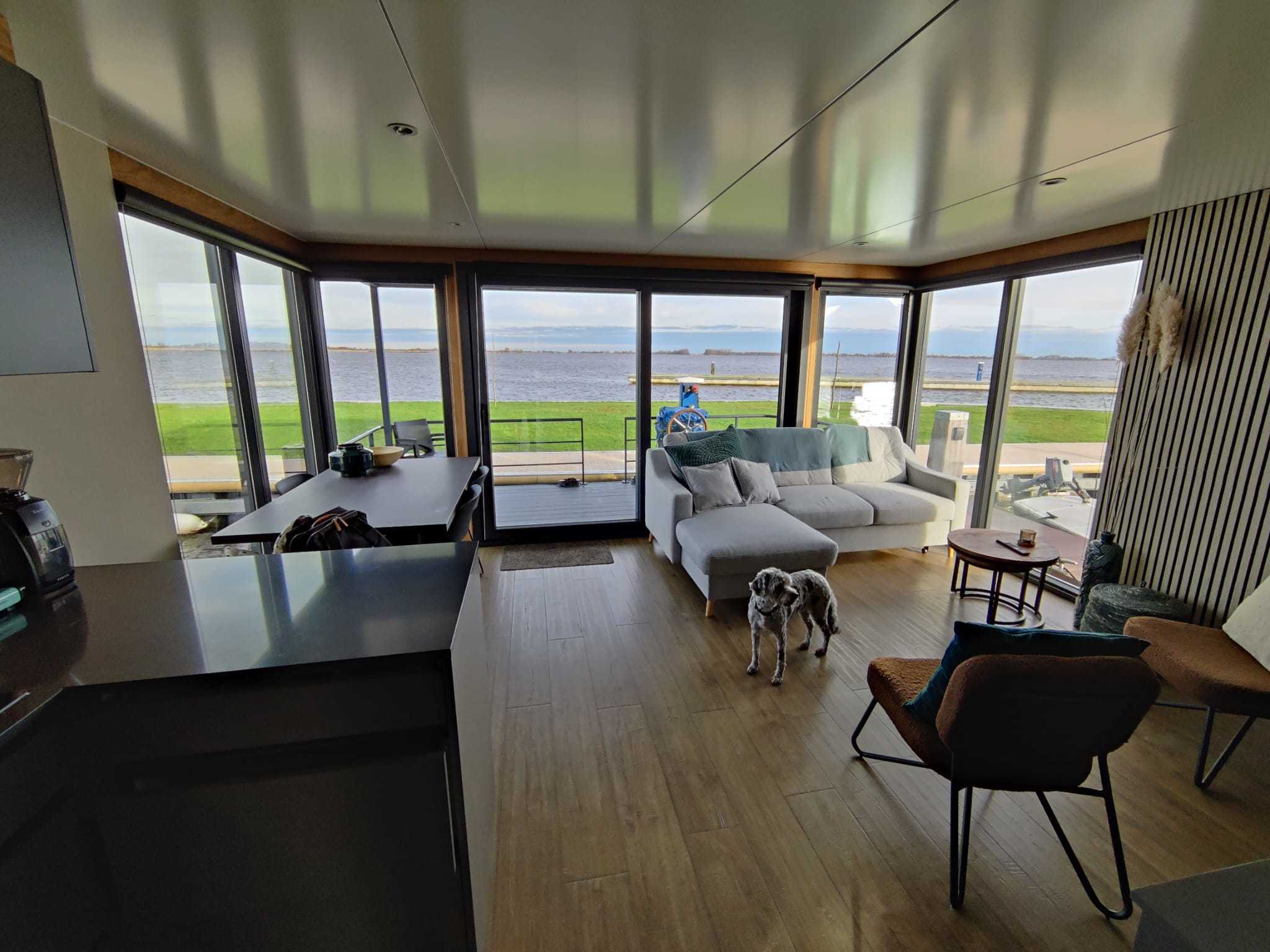 foto: 24 Castalia Met Koopligplaats 1460 X 500 Special Houseboat
